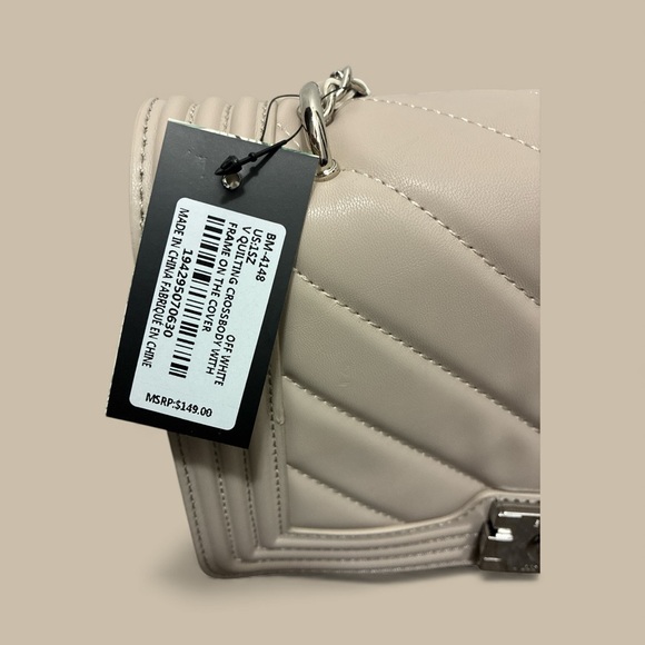 Badgley Mischka Cream Crossbody Bag - Picture 5 of 5